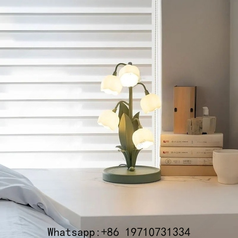 LED Flower Table Lamp Creative - огляд і ціна Decor Lighting Cy